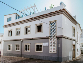 DREAMS HOUSE, Faro